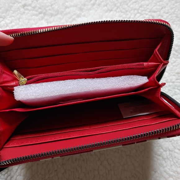 London Fog Adalia red & white zip around wallet wristlet - vegan leather - Picture 6 of 8